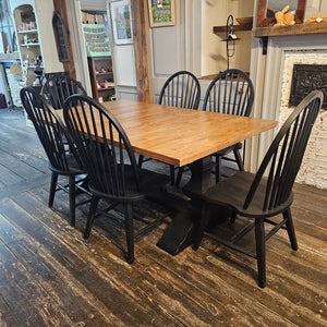 The Foreside Farm Table