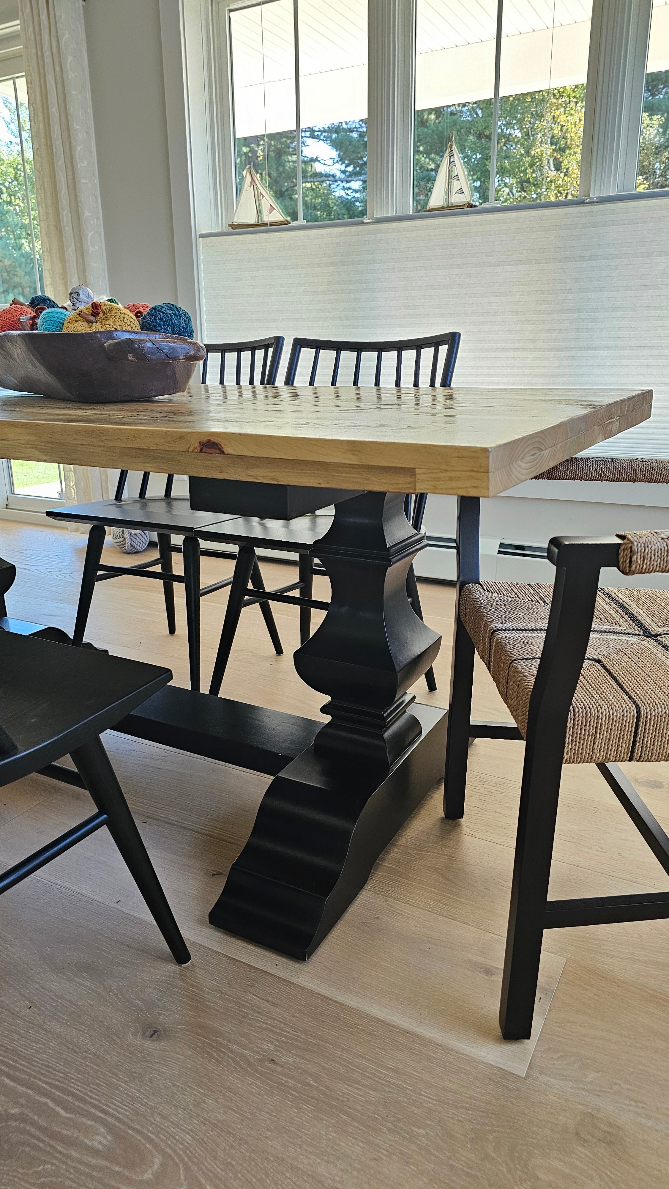 The Foreside Farm Table